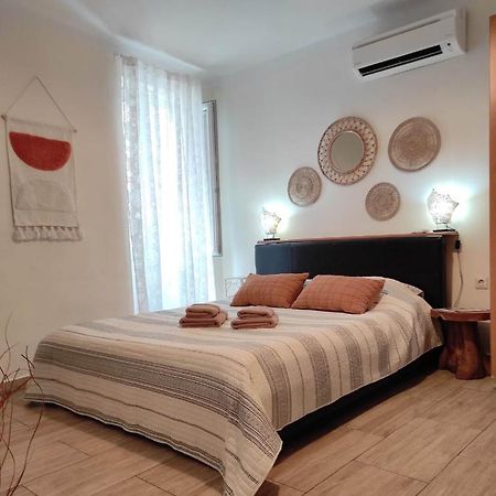 Nice Apartment In The City Center Ровинь Экстерьер фото